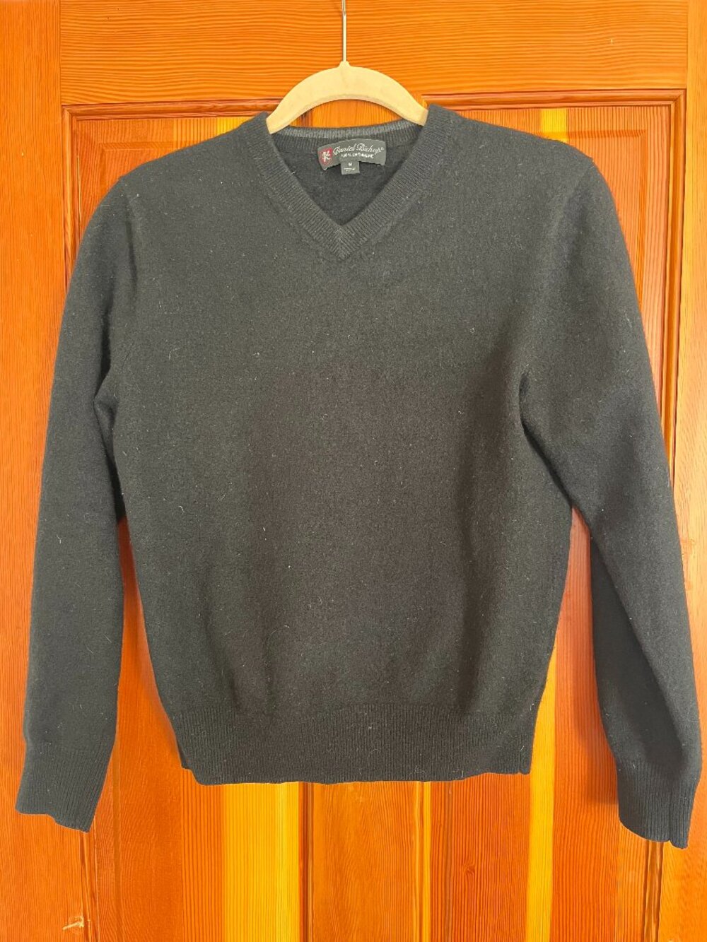 Daniel Bishop 100% Cashmere V-Neck Sweater Black Size M
